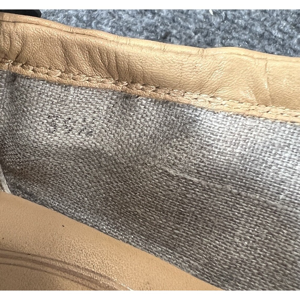 Tod's Leather Ballet Flats Beige Gray Cap Toe Womens Shoes EU 39.5 US 9.5 - Picture 11 of 15